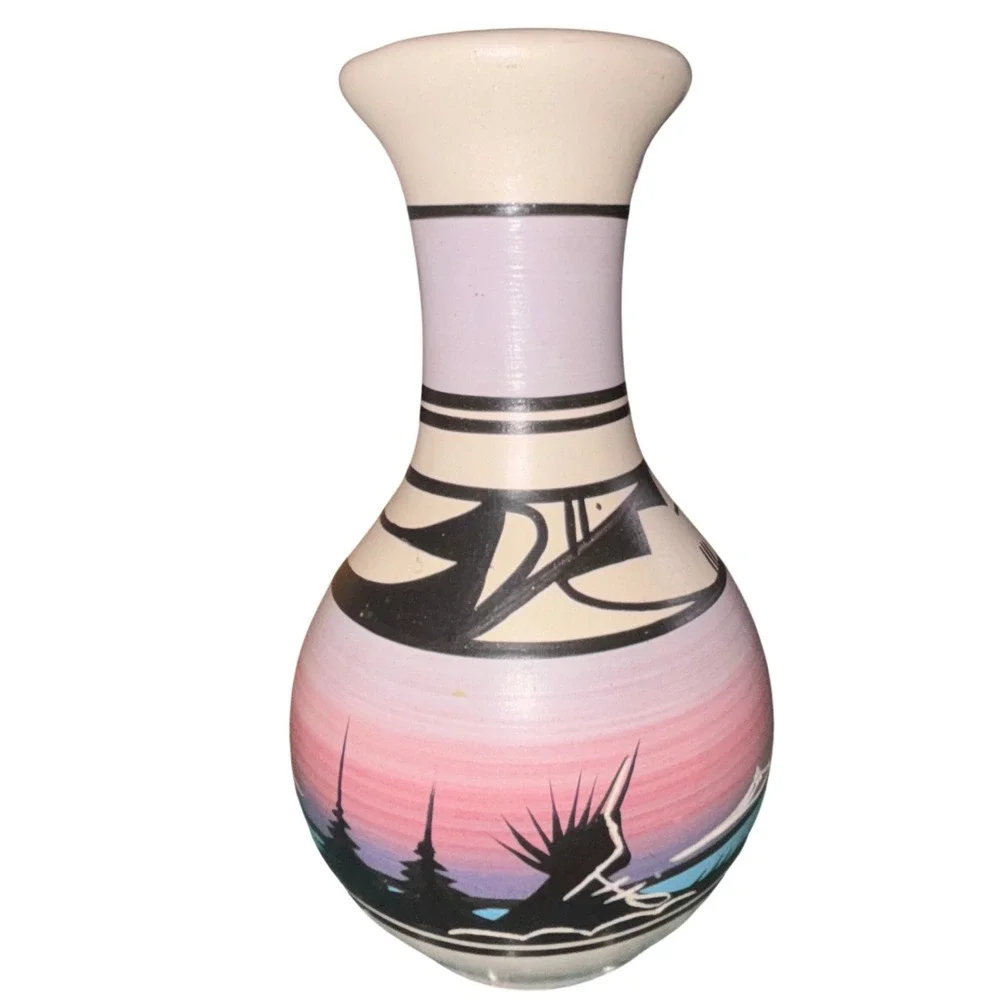 Hand Painted‎ Southwestern Style Ceramic Vase Desert Landscape Scene